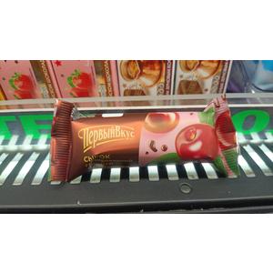 Сырок глаз ПЕРВЫЙ ВКУС Вишня 18% 40г